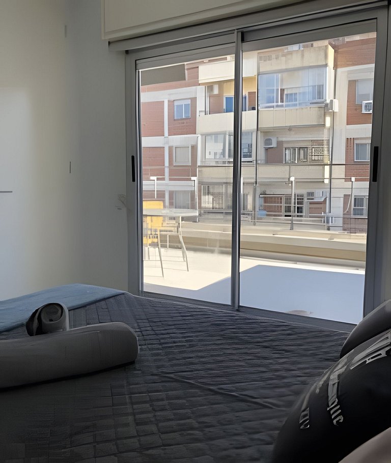 "Precioso II" Apto amplio balcón